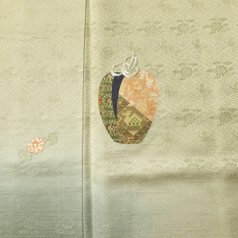 付け下げ 正絹 その他の柄 袷仕立て 身丈156cm 裄丈65.5cm 刺繍 金糸 フォーマル 着物 緑・うぐいす色_画像6