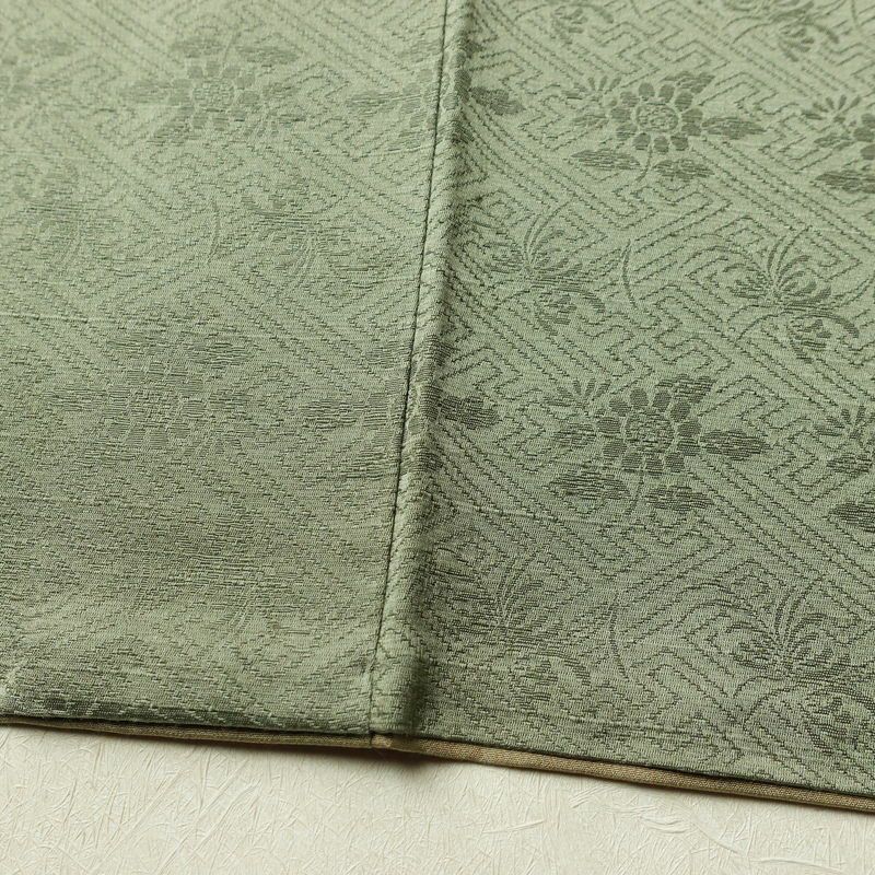 付け下げ 正絹 その他の柄 袷仕立て 身丈156cm 裄丈65.5cm 刺繍 金糸 フォーマル 着物 緑・うぐいす色_画像11
