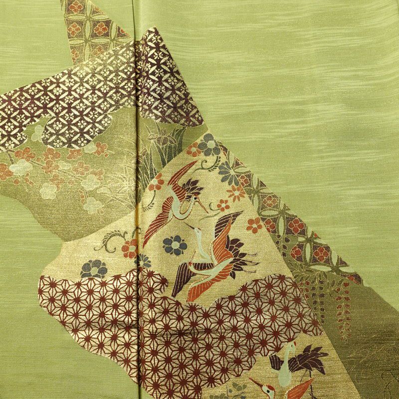 付け下げ 良品 金駒刺繍 正絹 古典柄 袷仕立て 身丈159.5cm 裄丈64.5cm 箔 フォーマル 着物 緑・うぐいす色_画像6