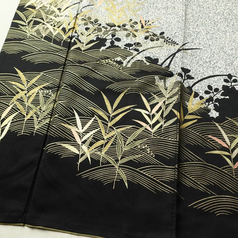 訪問着 良品 ろうけつ染め 正絹 木の葉・植物柄 袷仕立て 身丈173cm 裄丈69.5cm 箔 金彩 フォーマル 着物 グレー_画像4