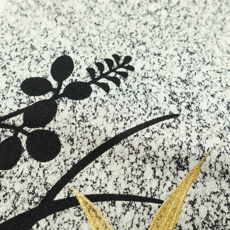 訪問着 良品 ろうけつ染め 正絹 木の葉・植物柄 袷仕立て 身丈173cm 裄丈69.5cm 箔 金彩 フォーマル 着物 グレー_画像8