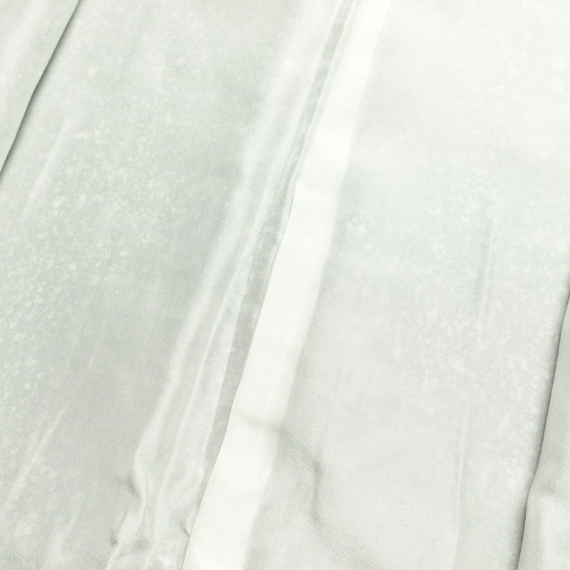 訪問着 良品 ろうけつ染め 正絹 木の葉・植物柄 袷仕立て 身丈173cm 裄丈69.5cm 箔 金彩 フォーマル 着物 グレー_画像20