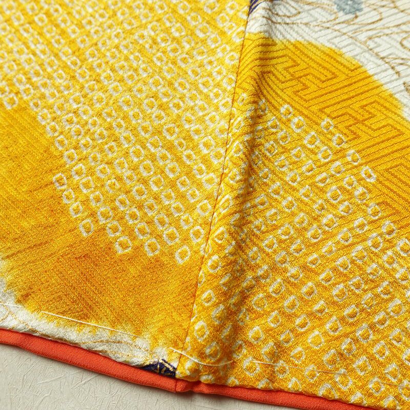 小紋 しつけ糸付き 綸子 正絹 古典柄 袷仕立て 身丈155.5cm 裄丈67.5cm 箔 金彩 着物 クリーム_画像12