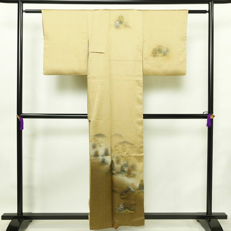 付け下げ 正絹 風景柄 袷仕立て 身丈157cm 裄丈65.5cm 箔 金彩 金糸 フォーマル 着物 ベージュ_画像2