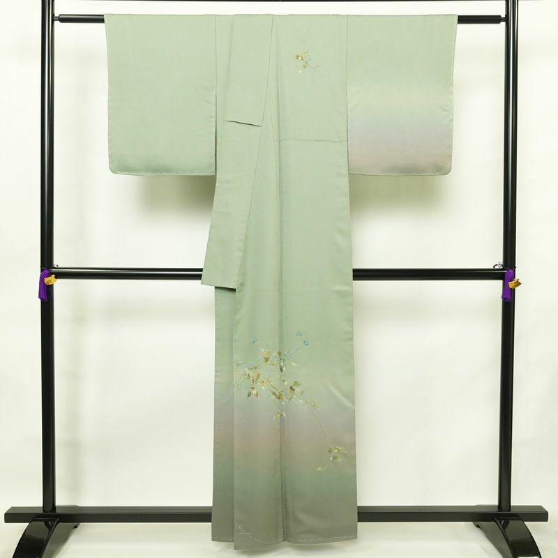 付け下げ 美品 しつけ糸付き 正絹 木の葉・植物柄 袷仕立て 身丈158cm 裄丈65cm 刺繍 共八掛 フォーマル 着物 緑・うぐいす色_画像2