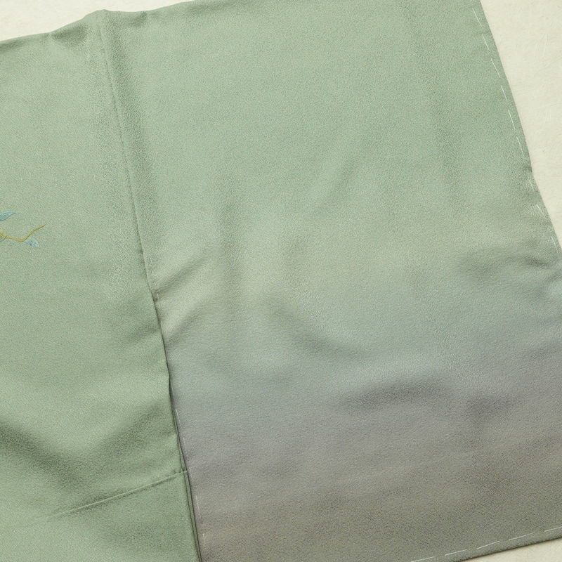 付け下げ 美品 しつけ糸付き 正絹 木の葉・植物柄 袷仕立て 身丈158cm 裄丈65cm 刺繍 共八掛 フォーマル 着物 緑・うぐいす色_画像14