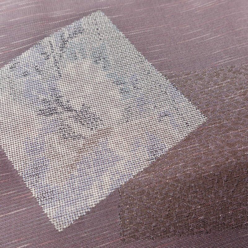 付け下げ 良品 紬地 正絹 古典柄 袷仕立て 身丈157cm 裄丈65cm 箔 フォーマル 着物 紫・藤色_画像7