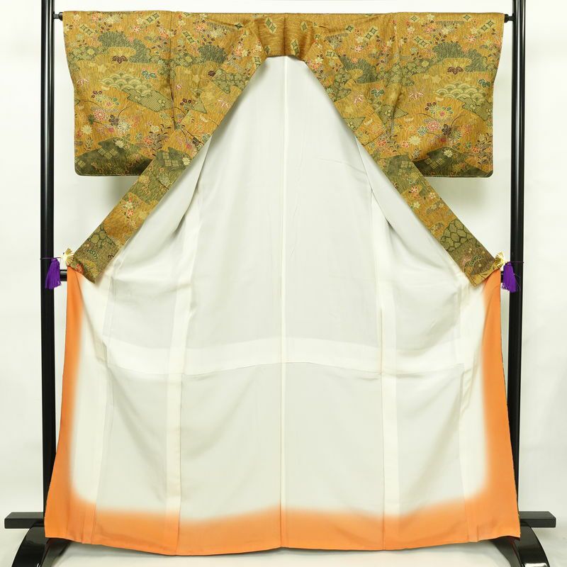 小紋 良品 しつけ糸付き 総柄 付下小紋 正絹 木の葉・植物柄 袷仕立て 身丈165.5cm 裄丈65.5cm 金彩 着物 黄・黄土色_画像3