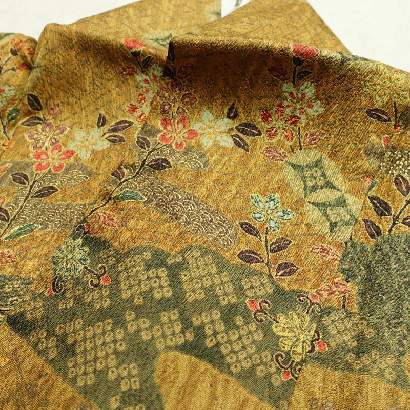 小紋 良品 しつけ糸付き 総柄 付下小紋 正絹 木の葉・植物柄 袷仕立て 身丈165.5cm 裄丈65.5cm 金彩 着物 黄・黄土色_画像17