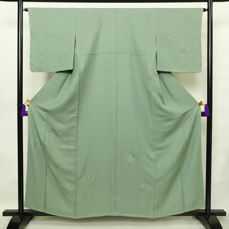 付け下げ 美品 スワトウ刺繍 正絹 幾何学柄・抽象柄 袷仕立て 身丈158.5cm 裄丈65cm 刺繍 一部しつけ糸付き フォーマル 着物 緑・うぐいす色_画像1