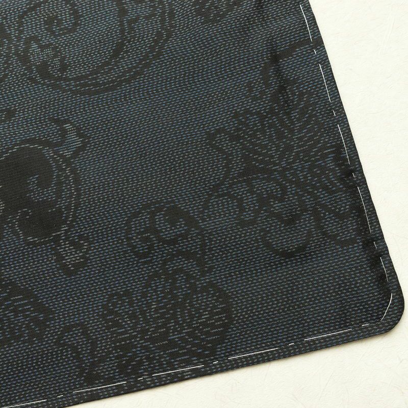 大島紬 良品 証紙なし しつけ糸付き 正絹 木の葉・植物柄 袷仕立て 身丈159cm 裄丈63.5cm 着物 青・紺_画像15