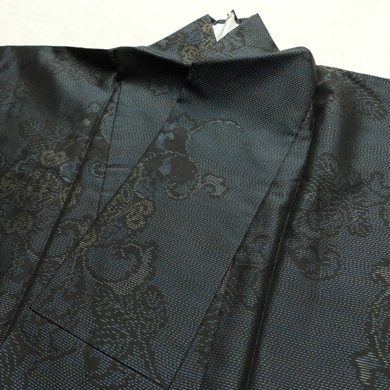 大島紬 良品 証紙なし しつけ糸付き 正絹 木の葉・植物柄 袷仕立て 身丈159cm 裄丈63.5cm 着物 青・紺_画像16