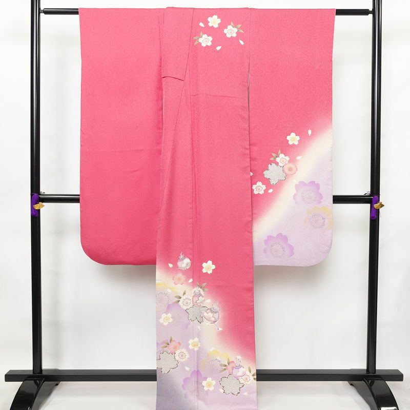 振袖 セット品 正絹 花柄 袷仕立て 身丈166.5cm 裄丈67.5cm 金彩 フォーマル 二十歳 着物 ピンク_画像2