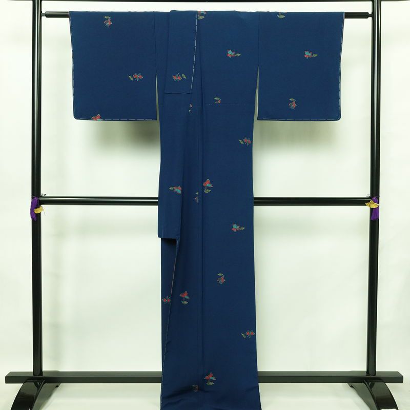 小紋 しつけ糸付き 縮緬 飛び柄 正絹 花柄 袷仕立て 身丈172cm 裄丈69cm 金彩 着物 青・紺_画像2