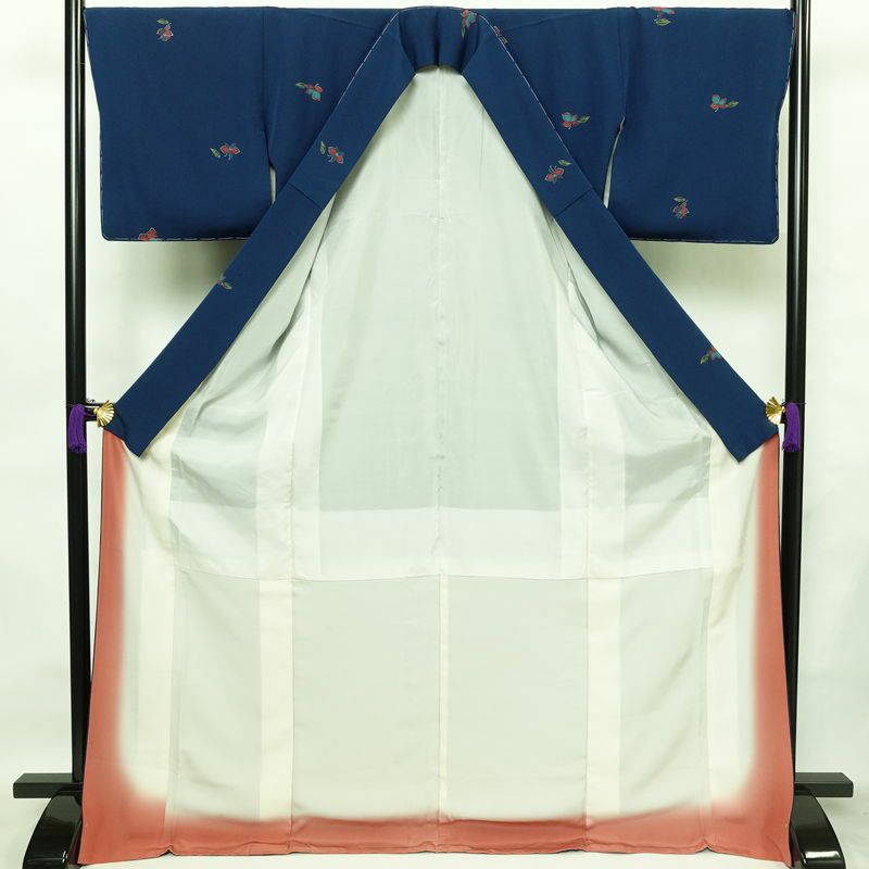 小紋 しつけ糸付き 縮緬 飛び柄 正絹 花柄 袷仕立て 身丈172cm 裄丈69cm 金彩 着物 青・紺_画像3