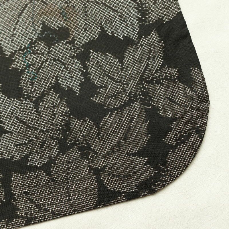 大島紬 正絹 木の葉・植物柄 袷仕立て 証紙なし 身丈160.5cm 裄丈65cm 着物 茶_画像15