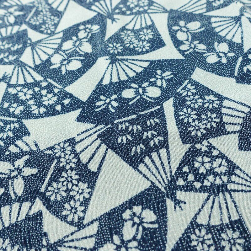 小紋 縮緬 総柄 正絹 古典柄 袷仕立て 身丈160.5cm 裄丈62.5cm 一部しつけ糸付き 扇子 着物 青・紺_画像8