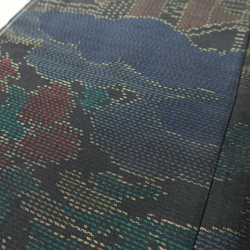 大島紬 良品 しつけ糸付き 正絹 証紙なし 風景柄 袷仕立て 身丈164cm 裄丈65cm 着物 多色使い_画像7