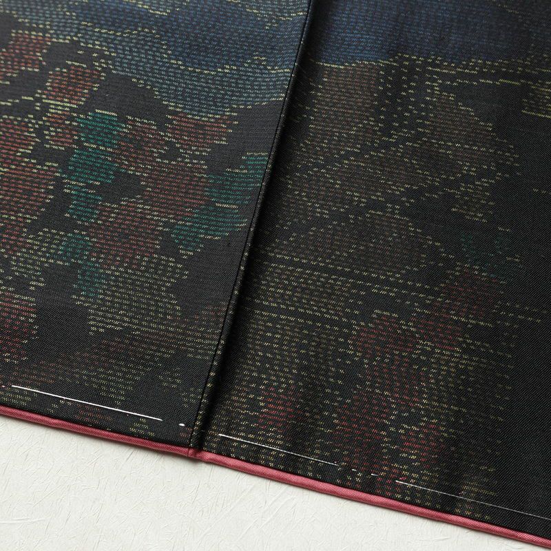 大島紬 良品 しつけ糸付き 正絹 証紙なし 風景柄 袷仕立て 身丈164cm 裄丈65cm 着物 多色使い_画像9