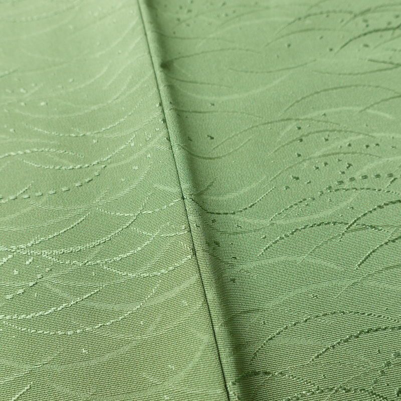 色無地 良品 しつけ糸付き 一つ紋付き 正絹 木の葉・植物柄 袷仕立て 身丈160cm 裄丈65cm フォーマル 着物 露芝 緑・うぐいす色_画像9