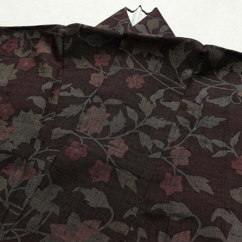 小紋 良品 紬地 正絹 木の葉・植物柄 袷仕立て 身丈161.5cm 裄丈66cm 着物 小豆・エンジ_画像16