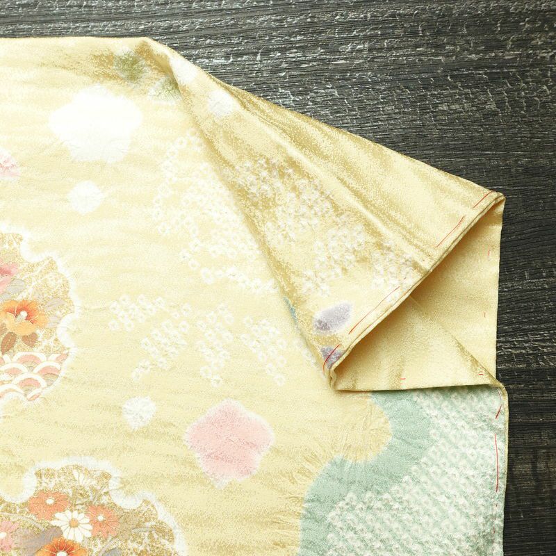 訪問着 美品 しつけ糸付き 絞り 正絹 古典柄 袷仕立て 身丈170.5cm 裄丈69cm 箔 共八掛 金彩 フォーマル 着物 クリーム_画像16