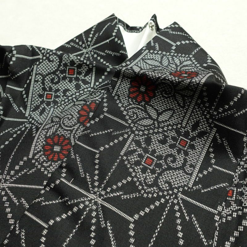 紬 美品 しつけ糸付き 正絹 麻の葉柄 袷仕立て 身丈159cm 裄丈65.5cm 花柄 着物 黒_画像17