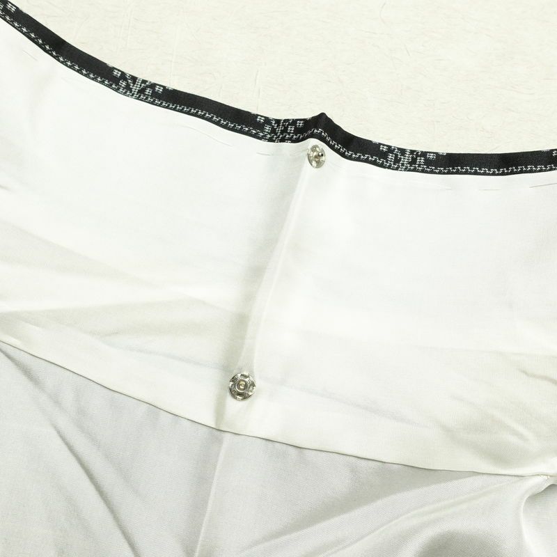 紬 美品 しつけ糸付き 正絹 麻の葉柄 袷仕立て 身丈159cm 裄丈65.5cm 花柄 着物 黒_画像19