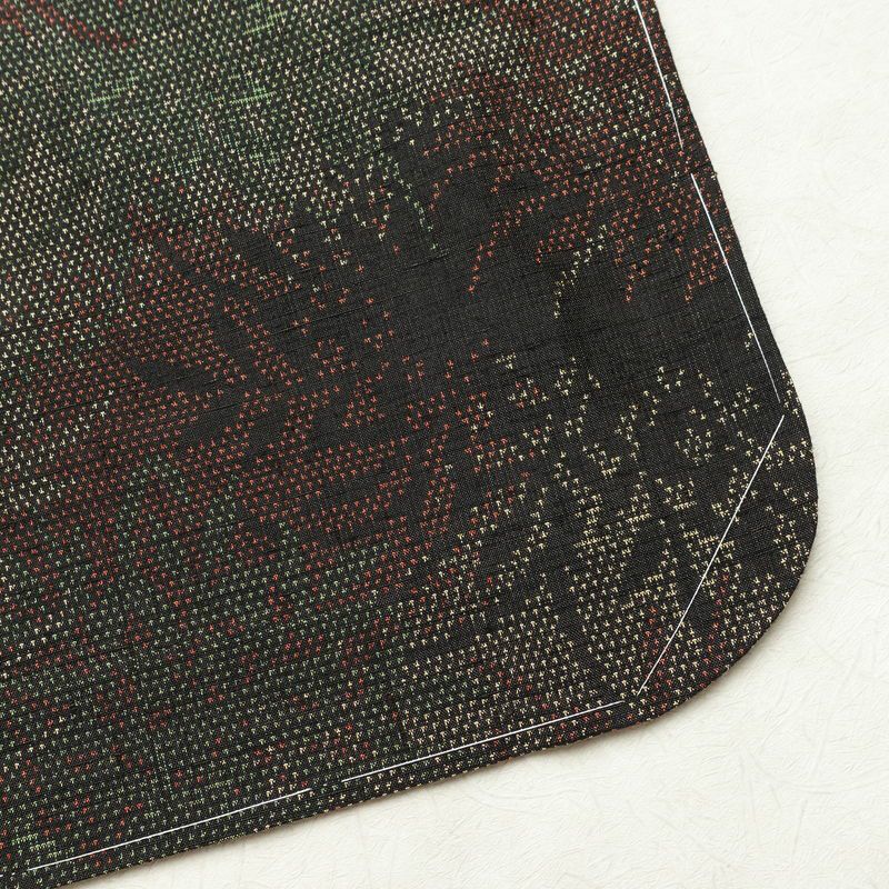 紬 美品 しつけ糸付き 正絹 木の葉・植物柄 袷仕立て 身丈158cm 裄丈66cm 着物 緑・うぐいす色_画像15