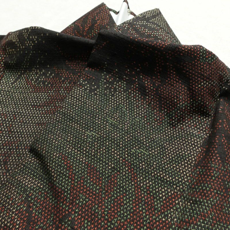 紬 美品 しつけ糸付き 正絹 木の葉・植物柄 袷仕立て 身丈158cm 裄丈66cm 着物 緑・うぐいす色_画像17