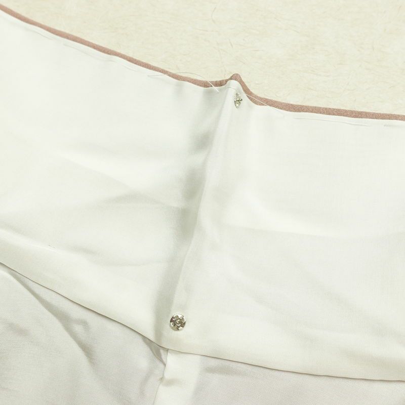 訪問着 良品 縮緬 正絹 風景柄 袷仕立て 身丈165cm 裄丈67.5cm 箔 一部しつけ糸付き フォーマル 着物 くすみピンク ピンク_画像20