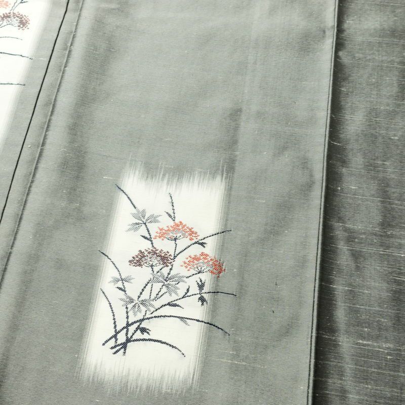 付け下げ 良品 紬地 正絹 木の葉・植物柄 袷仕立て 身丈157.5cm 裄丈64cm 着物 グレー_画像6