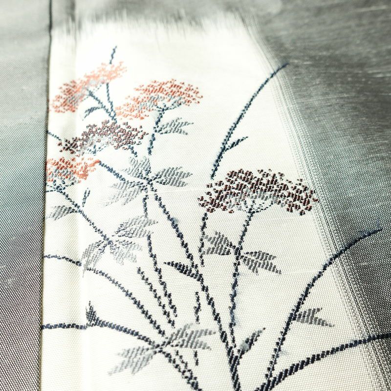 付け下げ 良品 紬地 正絹 木の葉・植物柄 袷仕立て 身丈157.5cm 裄丈64cm 着物 グレー_画像9