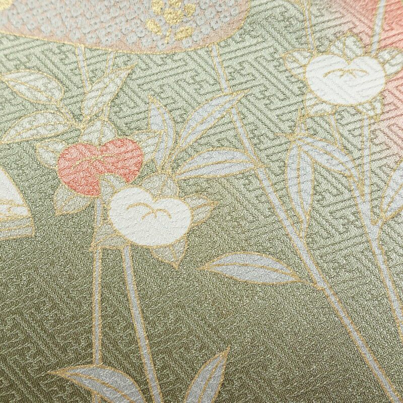 訪問着 美品 金駒刺繍 綸子 正絹 古典柄 袷仕立て 身丈155cm 裄丈63cm 箔 共八掛 金彩 フォーマル 着物 緑・うぐいす色_画像9