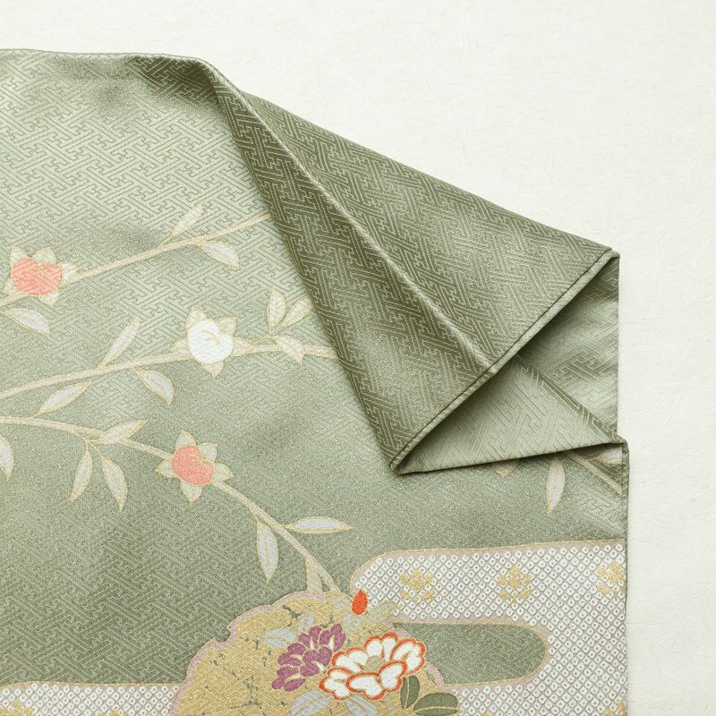 訪問着 美品 金駒刺繍 綸子 正絹 古典柄 袷仕立て 身丈155cm 裄丈63cm 箔 共八掛 金彩 フォーマル 着物 緑・うぐいす色_画像15