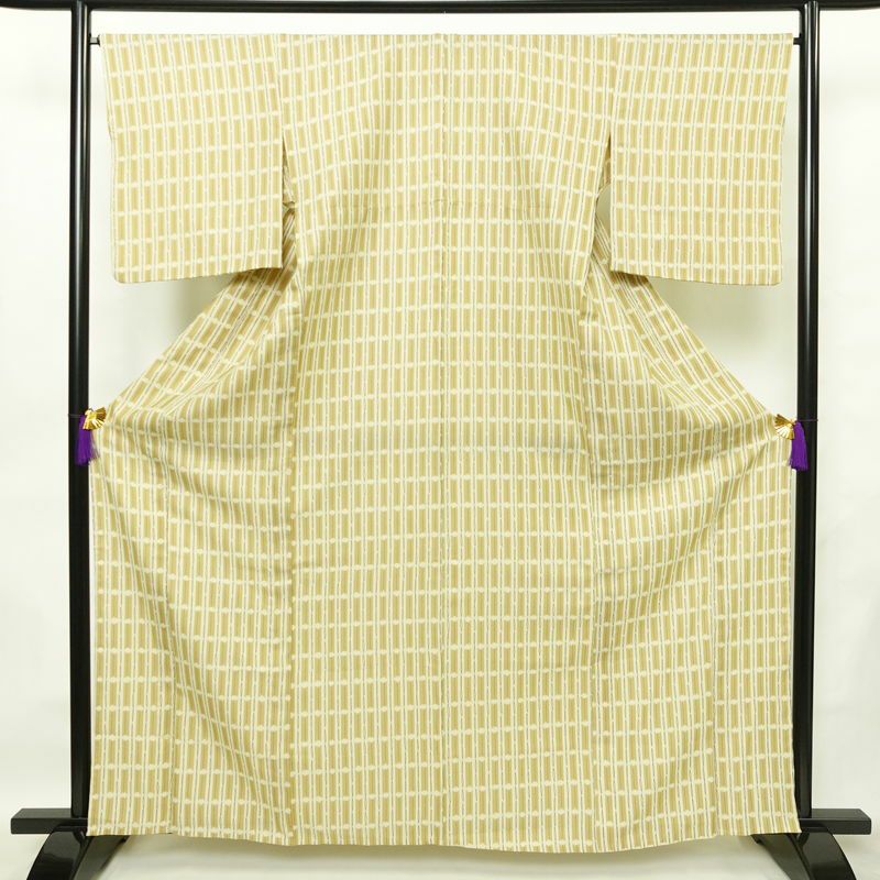 単衣 小紋 良品 ポリエステル 縞柄・線柄 単衣仕立て 身丈163.5cm 裄丈67cm 着物 ベージュ_画像1