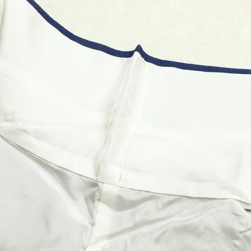 振袖 良品 縮緬 正絹 花柄 袷仕立て 身丈171cm 裄丈73cm フォーマル 蝶 着物 青・紺_画像18