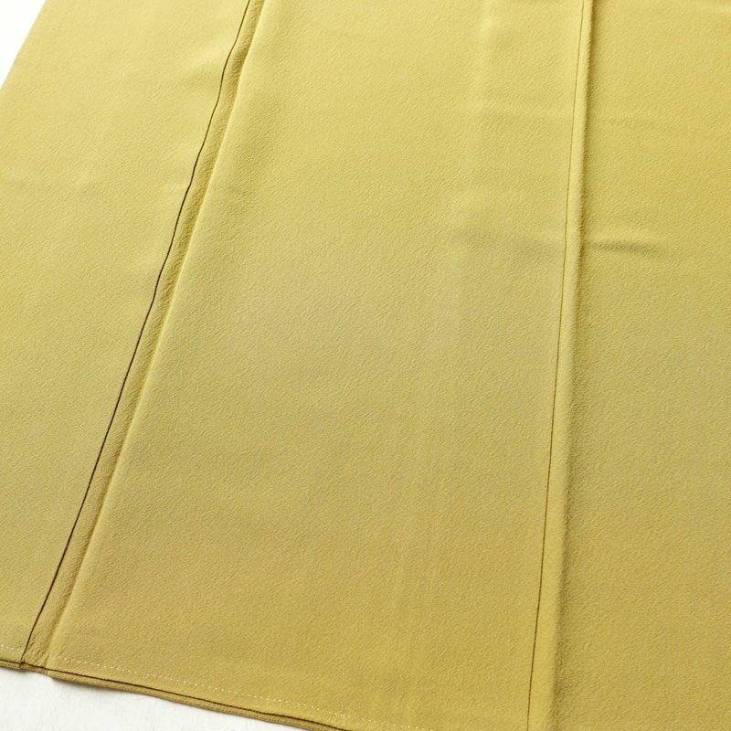 色無地 一つ紋付き 正絹 無地 袷仕立て 身丈150.5cm 裄丈63cm フォーマル 着物 黄・黄土色_画像4