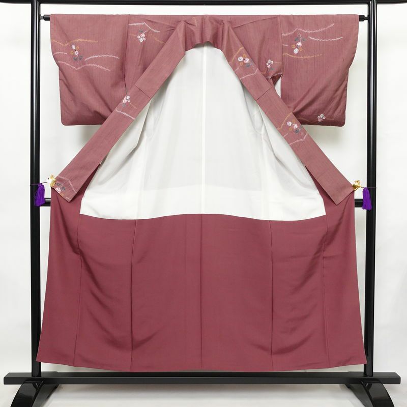 小紋 良品 紬地 絞り 正絹 幾何学柄・抽象柄 袷仕立て 身丈154.5cm 裄丈64cm 着物 紫・藤色_画像3