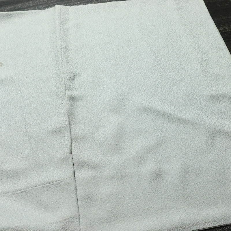 付け下げ スワトウ刺繍 相良刺繍 一つ紋付き 正絹 古典柄 袷仕立て 身丈152.5cm 裄丈65.5cm 刺繍 一部しつけ糸付き 金糸 フォーマル 着物 グレー_画像14