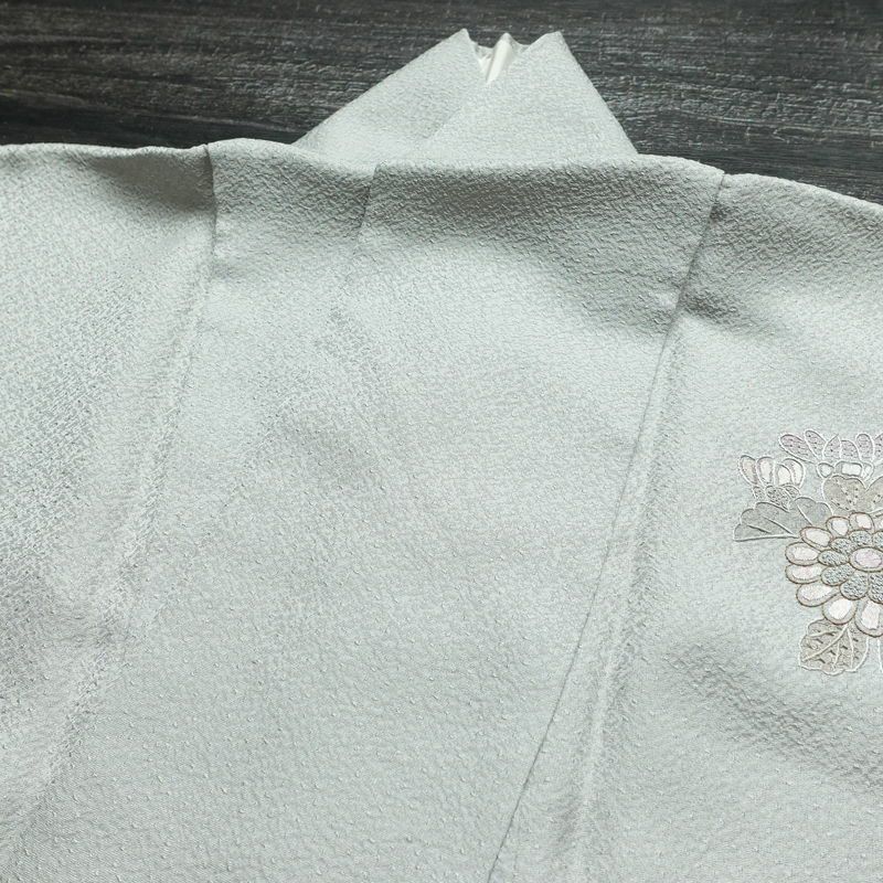 付け下げ スワトウ刺繍 相良刺繍 一つ紋付き 正絹 古典柄 袷仕立て 身丈152.5cm 裄丈65.5cm 刺繍 一部しつけ糸付き 金糸 フォーマル 着物 グレー_画像17