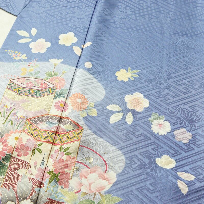 振袖 良品 落款入り 金駒刺繍 正絹 花柄 袷仕立て 身丈166.5cm 裄丈67cm 箔 金彩 着物 青・紺_画像5