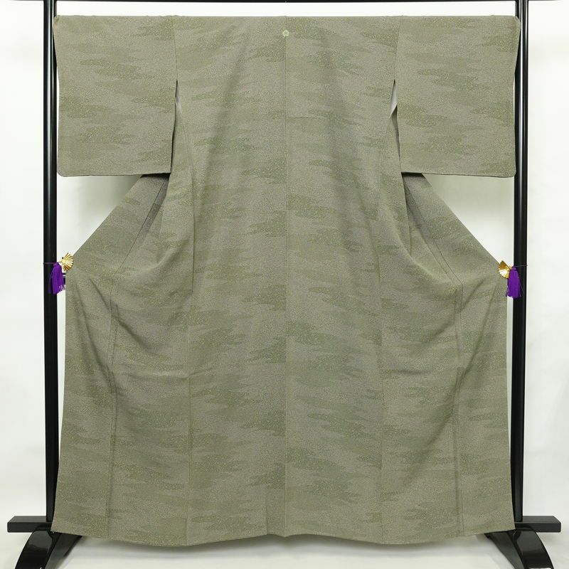 小紋 良品 縮緬 一つ紋付き 江戸小紋 正絹 古典柄 袷仕立て 身丈160.5cm 裄丈69.5cm 共八掛 着物 緑・うぐいす色_画像1