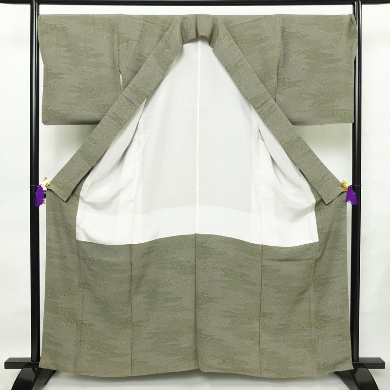 小紋 良品 縮緬 一つ紋付き 江戸小紋 正絹 古典柄 袷仕立て 身丈160.5cm 裄丈69.5cm 共八掛 着物 緑・うぐいす色_画像3