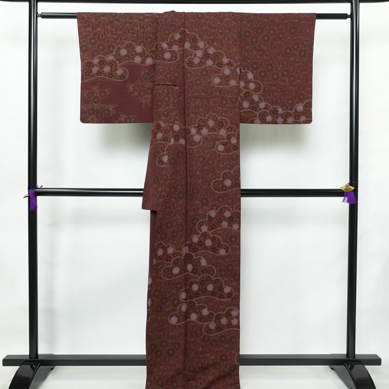 訪問着 良品 一つ紋付き 正絹 花柄 袷仕立て 身丈165cm 裄丈65cm 金彩 フォーマル 着物 小豆・エンジ_画像2
