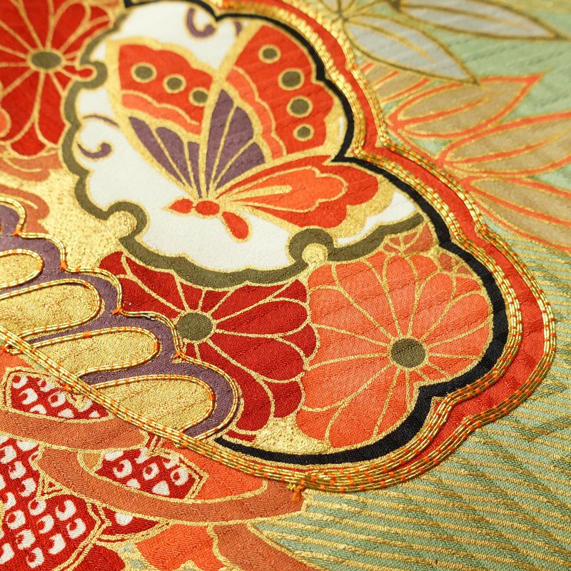 振袖 良品 金駒刺繍 セット品 長襦袢 正絹 古典柄 袷仕立て 身丈166.5cm 裄丈69cm 箔 フォーマル 着物 松 蝶 緑・うぐいす色_画像8