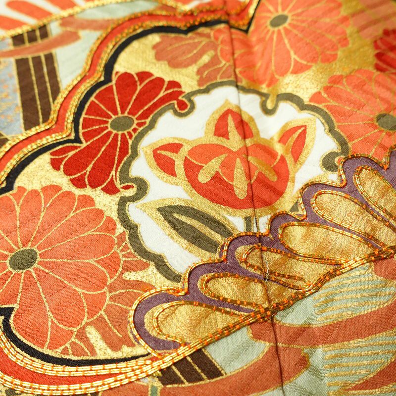 振袖 良品 金駒刺繍 セット品 長襦袢 正絹 古典柄 袷仕立て 身丈166.5cm 裄丈69cm 箔 フォーマル 着物 松 蝶 緑・うぐいす色_画像9