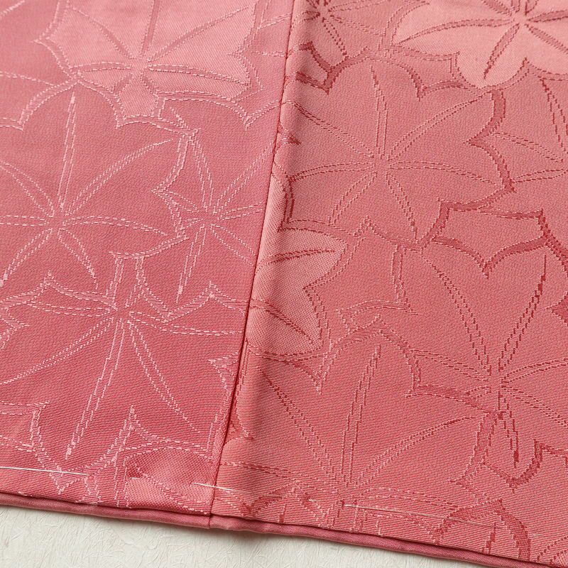 色無地 しつけ糸付き 一つ紋付き 正絹 木の葉・植物柄 袷仕立て 身丈161.5cm 裄丈64.5cm フォーマル 着物 ピンク_画像10