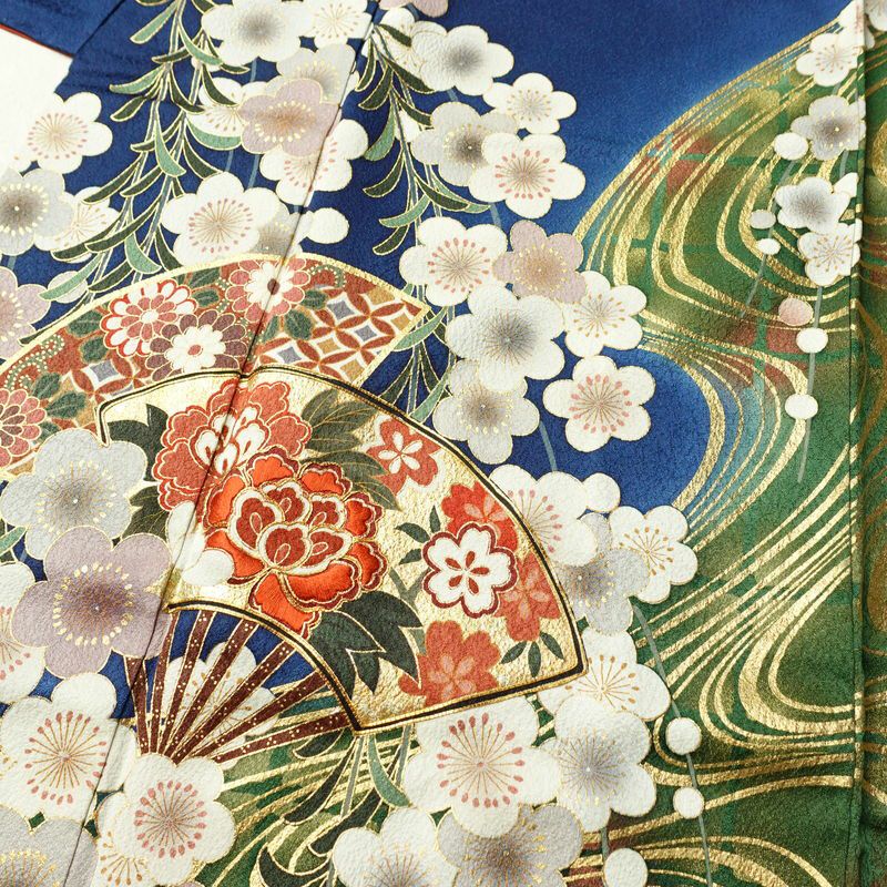 振袖 良品 金駒刺繍 正絹 古典柄 袷仕立て 身丈162cm 裄丈65.5cm 箔 金彩 梅 フォーマル 着物 青・紺_画像5