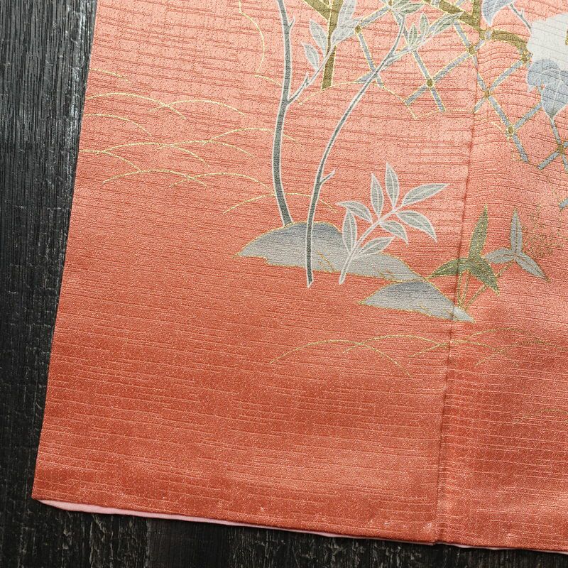 訪問着 良品 綸子 正絹 古典柄 袷仕立て 身丈158cm 裄丈65cm 箔 フォーマル 着物 ピンク_画像11